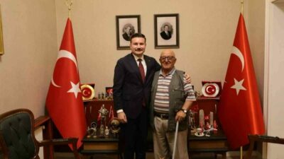 Çanakkale’nin Gökçeada ilçesinde Kaymakam Osman Acar, Geleneksel Halk Günü kapsamında