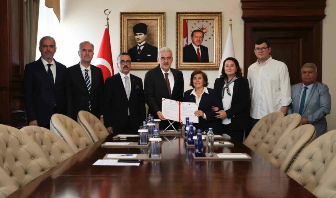 İnegöl’de 7 birimli Aile Sağlığı Merkezi için bağış protokolü imzalandı Bursa’nın İnegöl ilçesinde 7 birimli Aile Sağlığı Merkezi için bağış