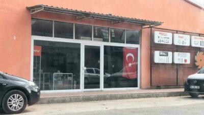 Bursa’nın İnegöl ilçesinde gece saatlerinde meydana gelen olayda, bir işyeri
