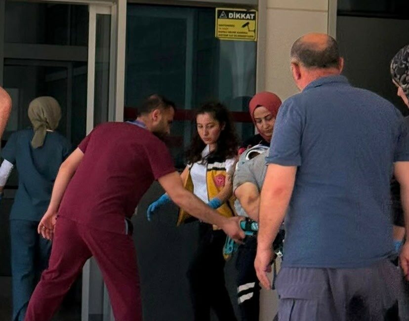 İstinat duvarından düşerek ağır yaralanan adamdan acı haber Bursa’da çiftlikte çalışırken istinat duvarından düşerek ağır yaralanan adam hayatını