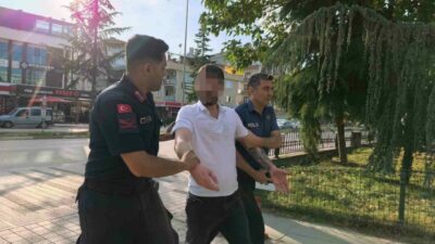 Bursa’nın İnegöl ilçesinde kimlik kontrolü yapan polisten kaçan şüpheli, nefes