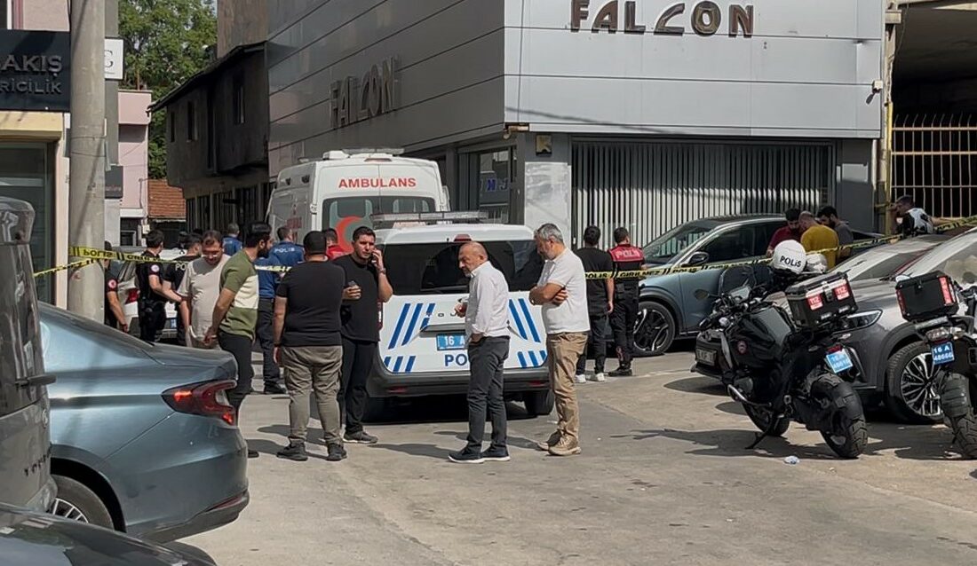 Kadın iş ortağını vurdu, canına kıydı Bursa’da alacak verecek meselesi nedeniyle çıktığı iddia edilen tartışma kanlı