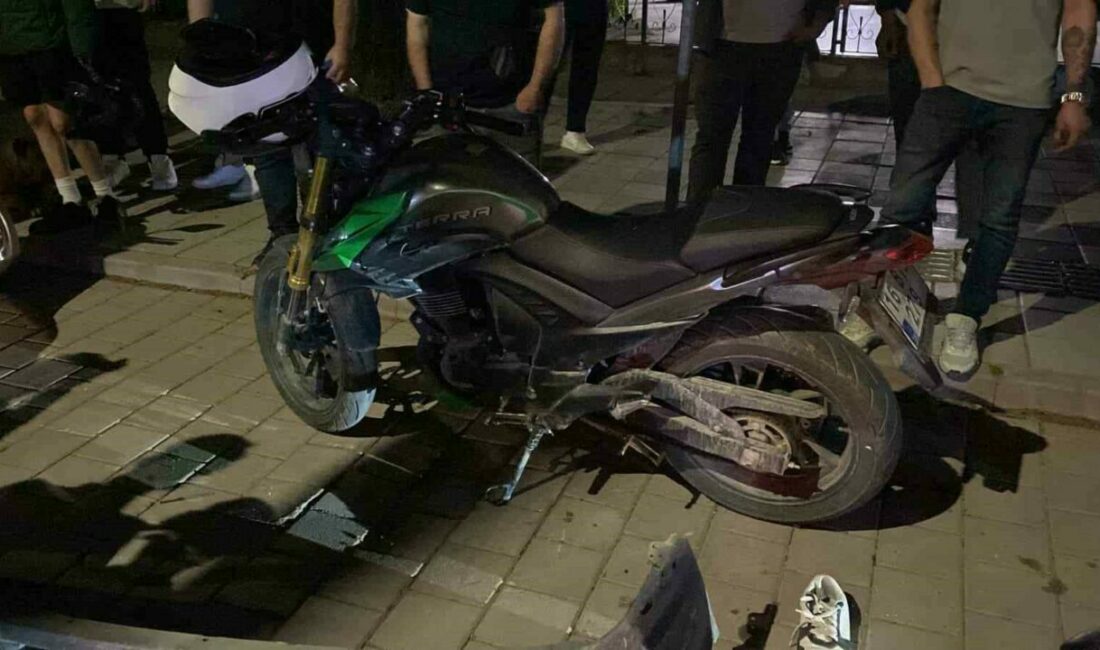 Bursa’nın İnegöl ilçesinde otomobil ile motosikletin çarpıştığı kazada 17 yaşındaki