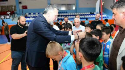 Bursa’da Kestel Belediyesi’nin spora ve gençliğe yönelik destekleri aralıksız sürüyor.