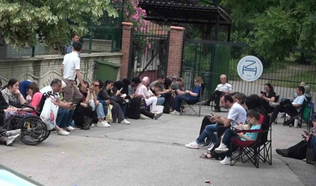 LGS heyecanı başladı, binlerce öğrenci iyi bir lise için yarışıyor Milli Eğitim Bakanlığınca (MEB) düzenlenen Liselere Geçiş Sistemi (LGS) kapsamındaki