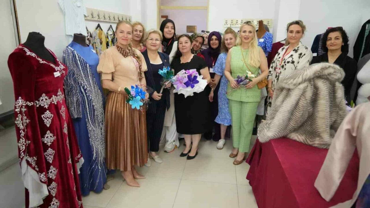 Tekirdağ’ın Marmaraereğlisi ilçesinde Hayat Boyu Öğrenme Haftası etkinlikleri kapsamında Halk