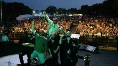 2. Nilüfer Karadeniz Festivali’nin ikinci günü de dolu dolu geçti.
