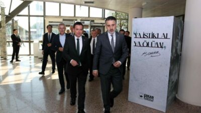Osmangazi Belediye Başkanı Erkan Aydın, Bursa Büyükşehir Belediyesi Başkan Vekili