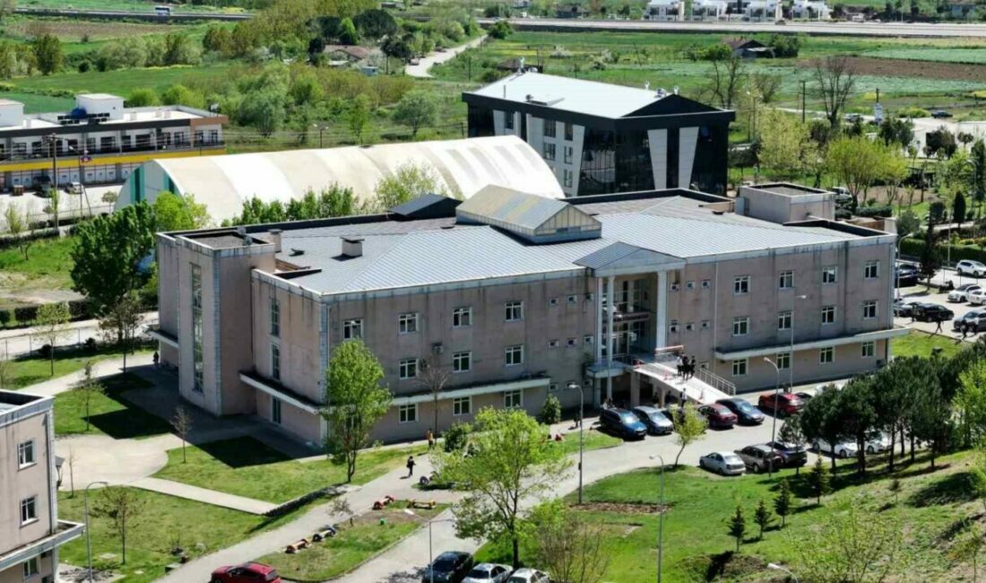 Sakarya Uygulamalı Bilimler Üniversitesi’nin birimlerinden olan Meslek Yüksek Okulu’nun 50.