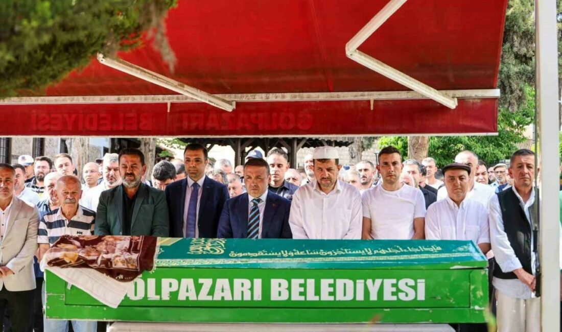 Bilecik’te şehit annesi Yaşariye Çetin son yolculuğuna uğurlandı. Bilecik Valisi