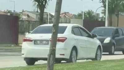 Bursa’da tersten ilerleyen bir otomobil sürücüsü, hem kendi canını hem