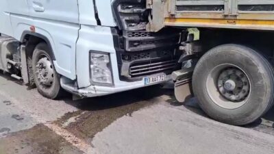 Bursa’nın İznik ilçesinde kömür yüklü tırların çarpıştığı kazada facianın eşiğinden
