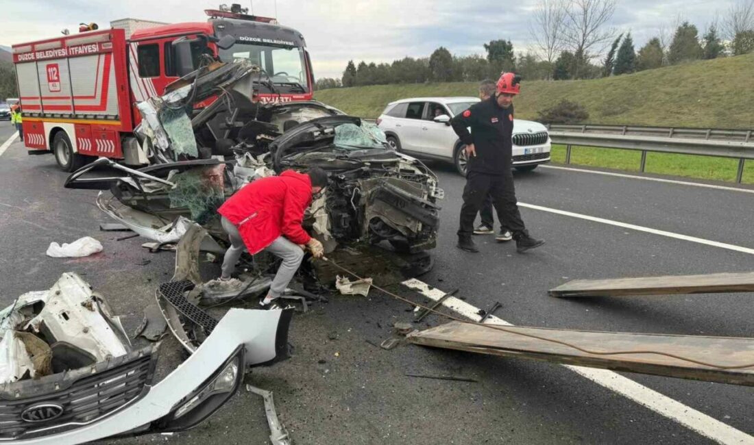 Yollar kan gölü : 5 ayda 776 ocağa ateş düştü İçişleri Bakanlığı, yılın 5 aylık kaza bilançosunu kamuoyuna duyurdu. 2026’nın