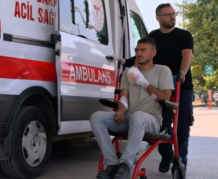 Kütahya’nın Domaniç ilçesinde bir inşaatta meydana gelen iş kazasında, elektrikli