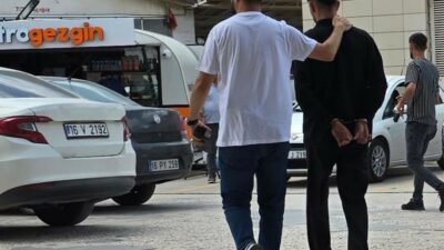 Bursa’nın İnegöl ilçesinde Narkotik Büro Amirliği ekiplerinin düzenlediği operasyonda, yaklaşık