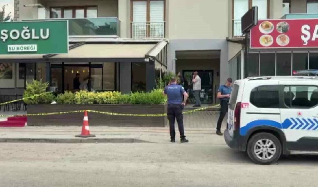 Bursa’nın Nilüfer ilçesinde 2 kişi, iddiaya göre alacak-verecek meselesi nedeniyle