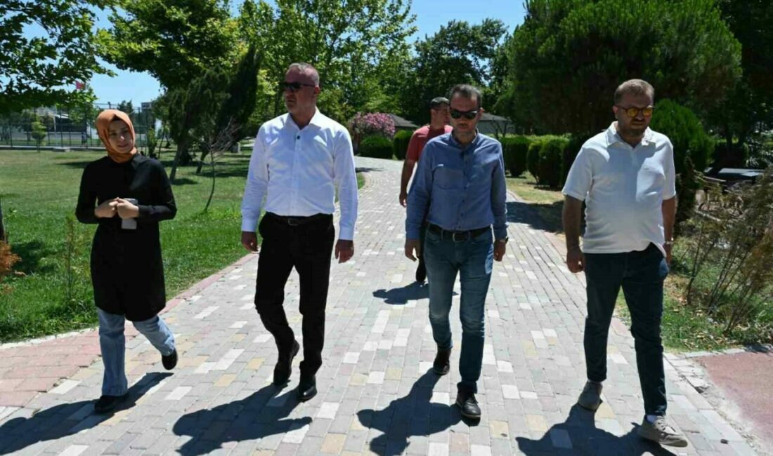 Başkan Karabatı’dan Destek Hizmetleri Müdürlüğü’ne Yakın Takip Karacabey Belediye Başkanı Fatih Karabatı, ilçe genelinde sürdürülen yatırım, bakım