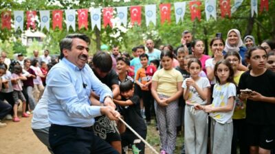 Yıldırım Belediyesi’nin çocukların sosyal gelişimlerini desteklemek amacıyla düzenlediği Geleneksel Mahalle