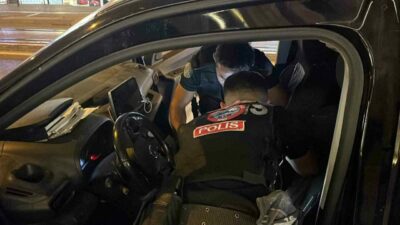 Bursa’da polis ekiplerince düzenlenen asayiş uygulamasında 15 aranan şahıs yakalanırken,
