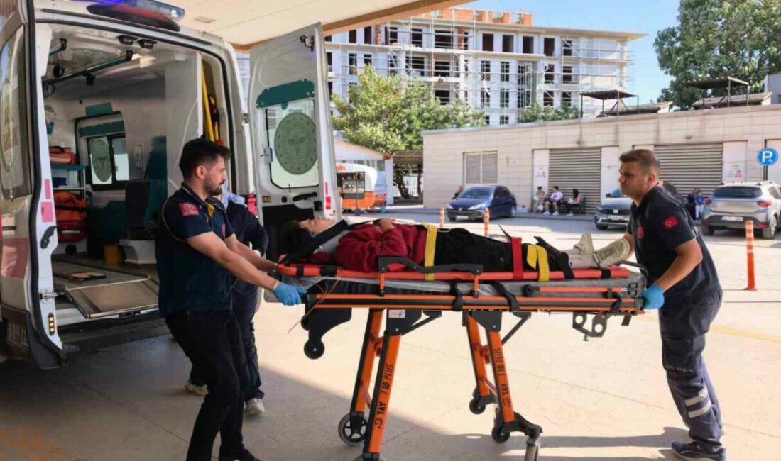 Bursa’da kontrolden çıkan motosiklet dere yatağına uçtu: 1 yaralı Bursa’nın İnegöl ilçesinde kontrolden çıkan motosikletin dere yatağına uçtuğu kazada