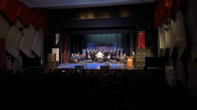 Bursa’nın fethinin 700. yılı etkinlikleri kapsamında düzenlenen “Türk Müziği Sözlü