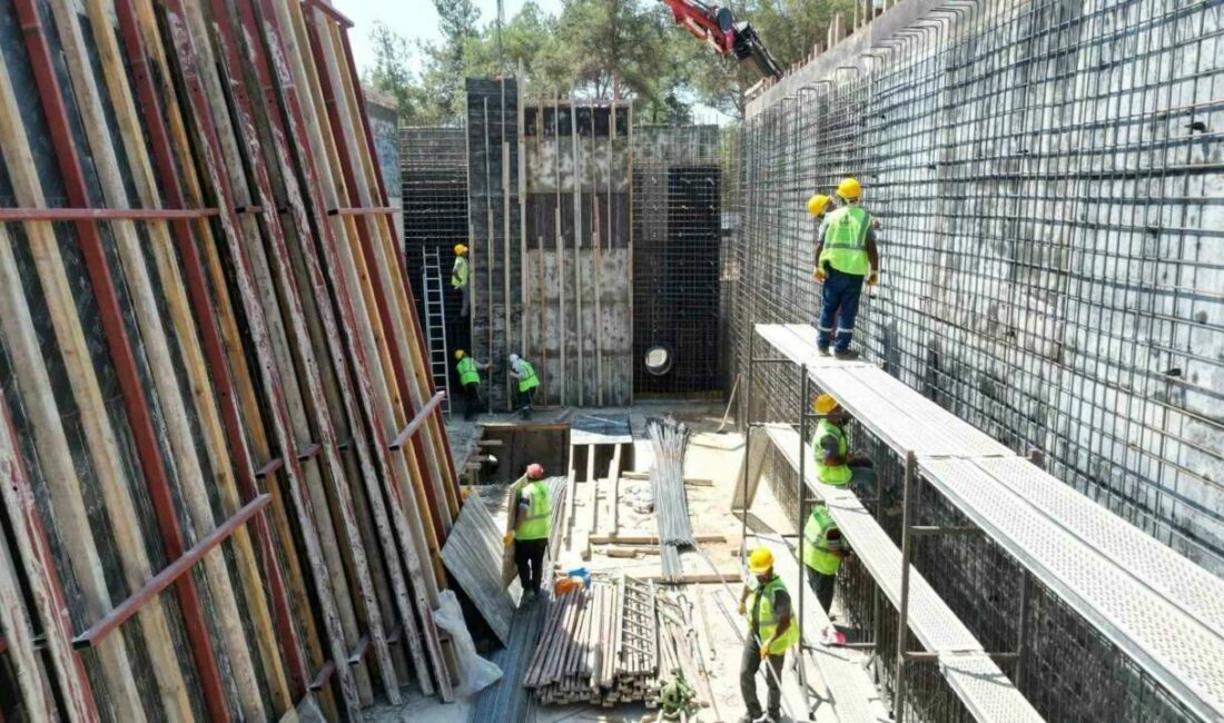 Büyükşehir’den Demirtaş’a 10 bin metreküplük yeni su deposu Bursa Büyükşehir Belediyesi, kent genelinde sürdürdüğü içme suyu arz güvenliğine