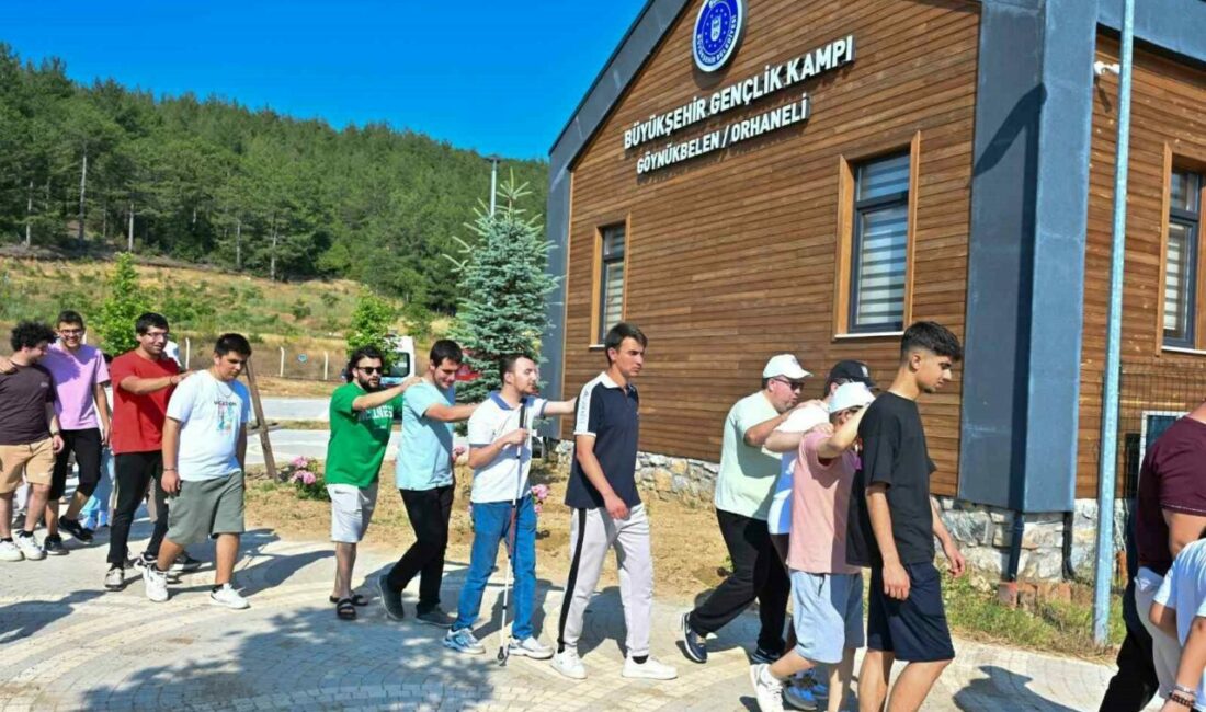Büyükşehir’in gençlik kampında engeller eğlenerek aşıldı Bursa Büyükşehir Belediyesi, toplumun her kesiminin şehrin imkânlarından eşit şekilde
