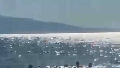 Bursa’da serinlemek için denize gelen baba ve 2 kızı, boylarının