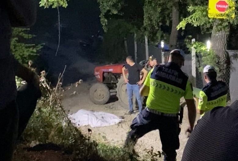 Bursa’nın İnegöl ilçesinde kontrolden çıkan traktörün devrildiği kazada 75 yaşındaki