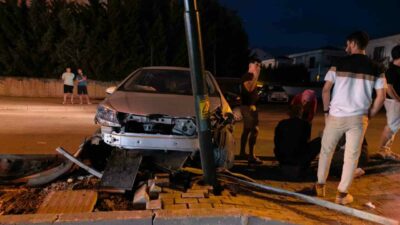 Bursa’nın İnegöl ilçesinde meydana gelen kazada yaranan gence ilk müdahaleyi