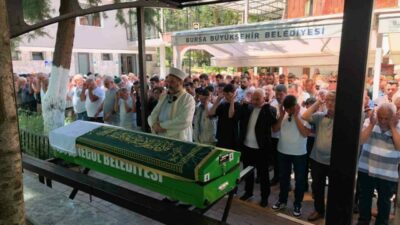 Bursa’nın Gemlik ilçesinde geçirdiği trafik kazasında ağır yaralanan ve kaldırıldığı