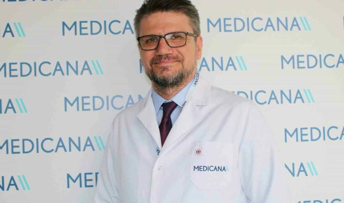 Güneşten korunmanın en etkili yönteminin, güneş koruyucularını fiziksel korunma önlemleriyle