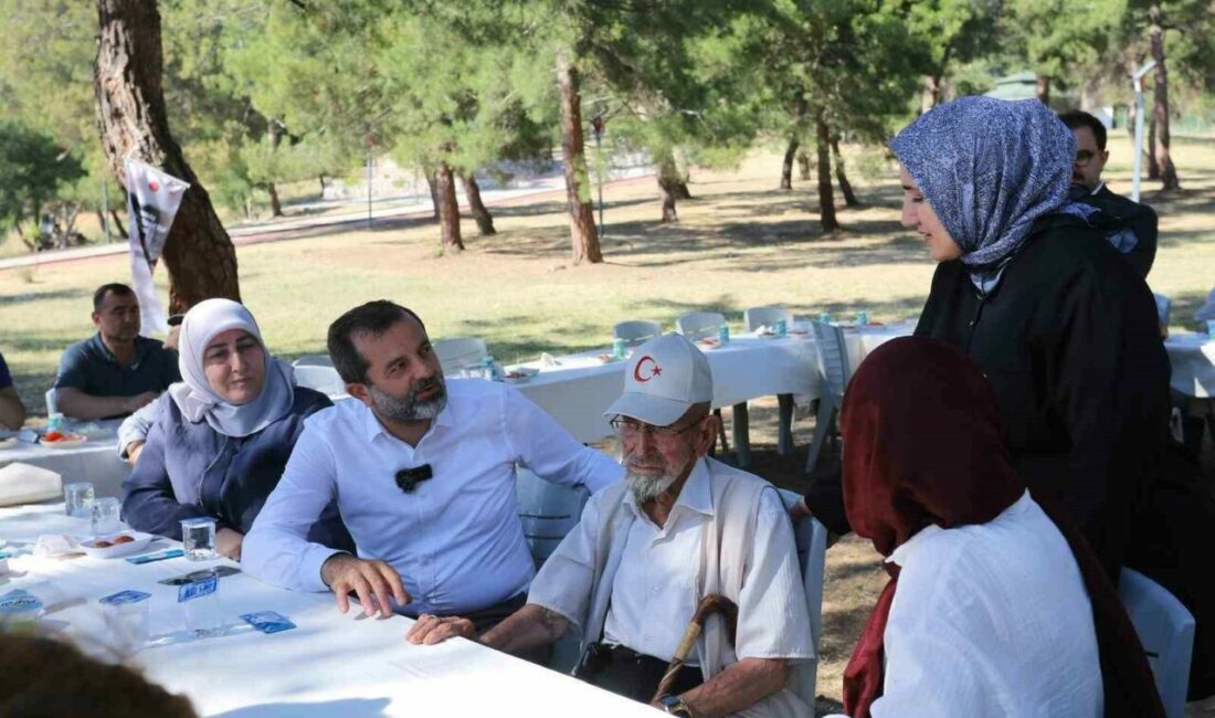 Gürsu’nun büyüklerine vefa pikniği Gürsu Belediyesi’nin, Aile ve Sosyal Politikalar Bakanlığı ile ortaklaşa yürüttüğü