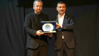 Bursa Gazeteciler Cemiyeti (BGC) tarafından düzenlenen Gazetecilik Başarı Ödülleri’nde İhlas