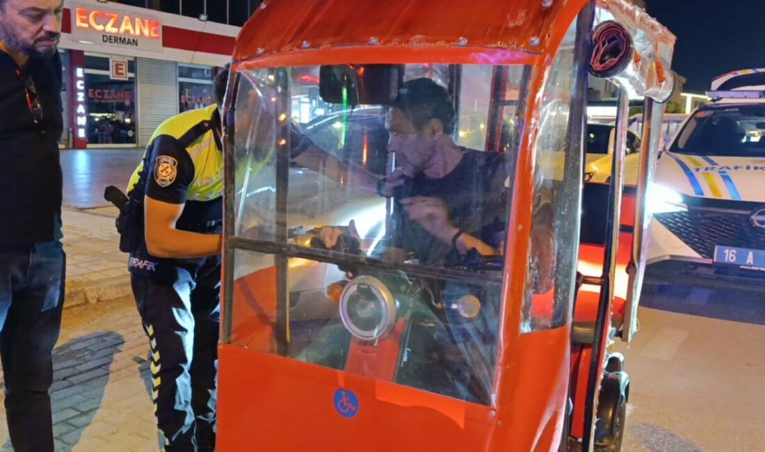 İnegöl’de alkolmetreyi üflemeyen sürücüye 192 bin 800 TL ceza Bursa’nın İnegöl ilçesinde alkollü şekilde triportör kullanan sürücü, polis ekiplerinin