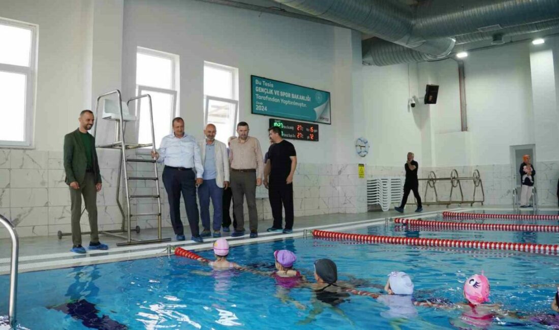 İznik Belediyesi yaz yüzme kursları 506 öğrenciyle başladı İznik Belediyesi tarafından Yarı Olimpik Yüzme Havuzu’nda düzenlenen 2026 Yaz