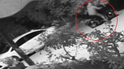 Bursa’nın İznik ilçesinde park halindeki bir otomobil, gece saatlerinde gerçekleştirilen