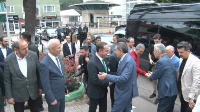 Bursa’da düzenlenen Büyük Erzurum Yayla Şenliği’nde Erzurumlu vatandaşlarla buluşan Milli