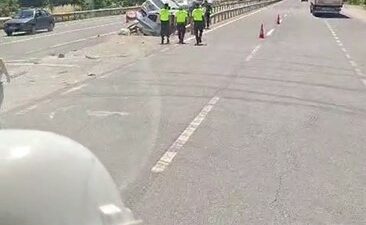 Bursa’nın İnegöl ilçesinde meydana gelen trafik kazasında kontrolden çıkan iki