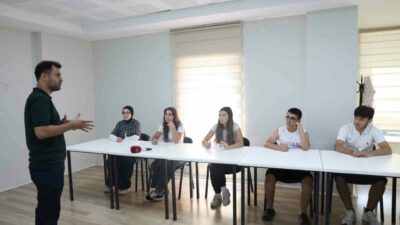 Osmangazi Belediyesi, eğitimde fırsat eşitliğini güçlendirmek amacıyla Emek Yetenek Evi’nde