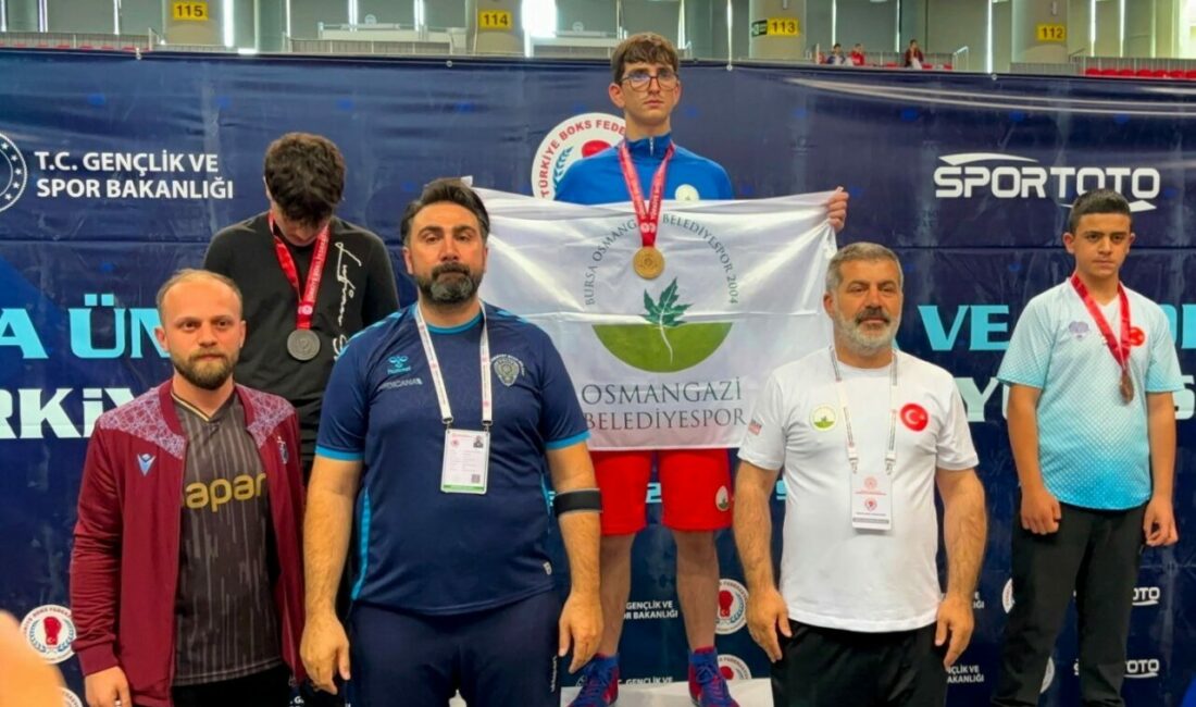 Osmangazili boksör Avrupa Şampiyonası yolunda Osmangazi Belediyespor’un başarılı boksörü Muhammet Gümüş, Kayseri’de düzenlenen U15 Türkiye