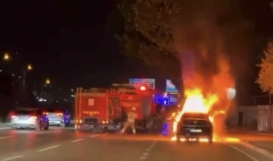 Seyir halindeki otomobil alev topuna döndü Bursa’da seyir halindeki bir otomobil, alevlere teslim oldu. Olay, merkez