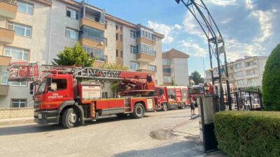 Bursa’nın İnegöl ilçesinde 5 katlı bir apartmanın en üst katında