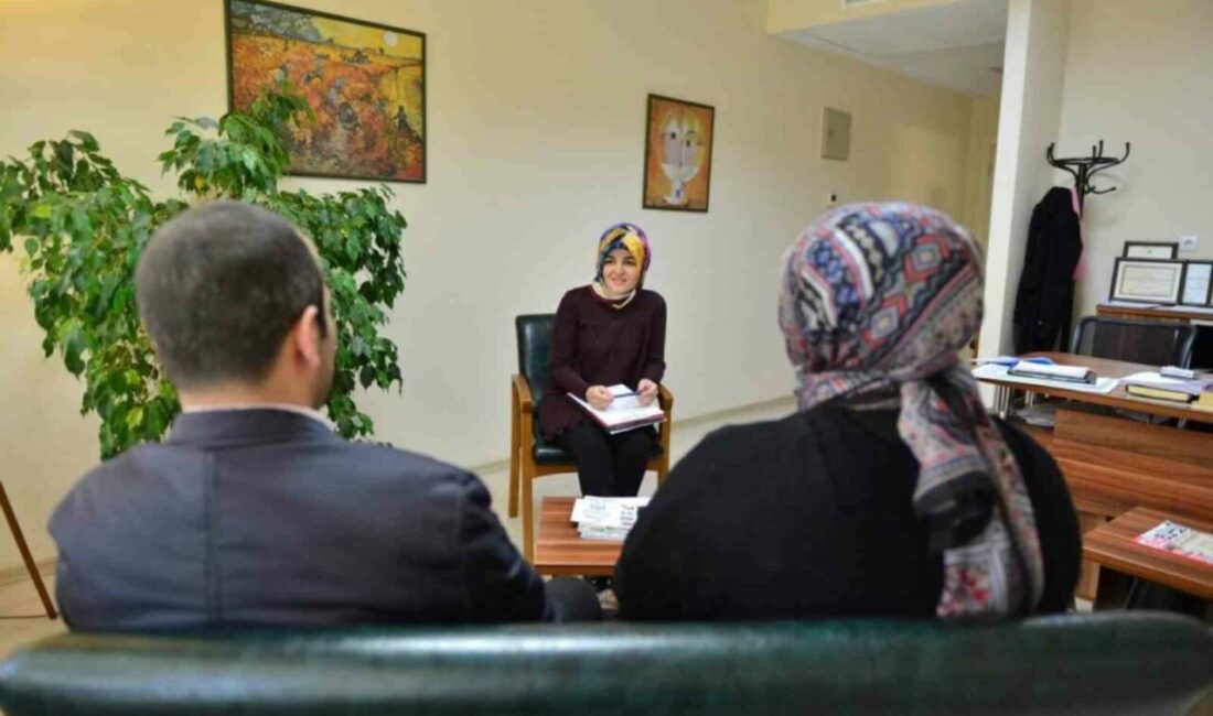 Yıldırım’da psikolojik destek hizmetleriyle yaşam kalitesi artıyor Yıldırım Belediyesi, Psikolojik Danışmanlık ve Eğitim Merkezi aracılığıyla vatandaşlara destek
