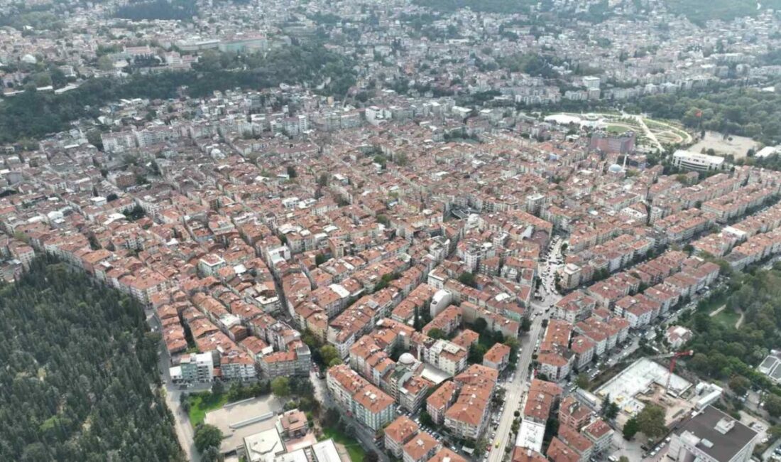 Altıparmak-Çarşamba’da kentsel dönüşüm hızlanıyor Bursa Büyükşehir Belediye Başkan Vekili Şahin Biba, Osmangazi ilçesindeki 82