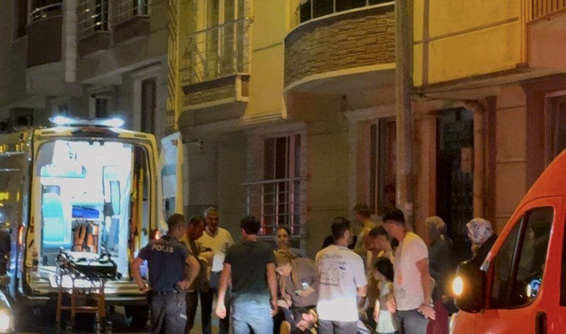 Aniden yola fırlayan çocuğa minibüs çarptı Bursa’nın Karacabey ilçesinde aniden yola fırlayan çocuğa ticari minibüs çarptı.