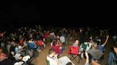 Bursa’da Perseid meteor yağmurunu izlemek isteyen binlerce kişi, Yenişehir ilçesindeki