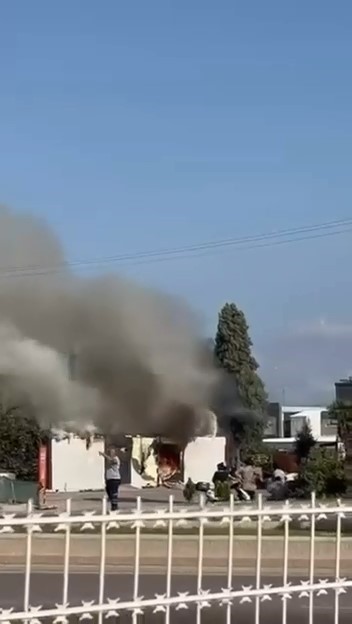 Bursa’da ana arter üzerinde bulunan trafo, henüz bilinmeyen sebepten dolayı