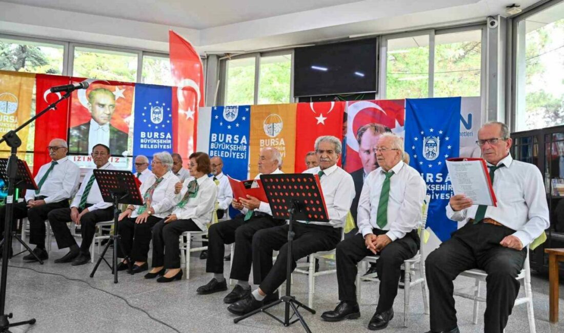 Bursa’da 7’den 70’e zafer sevinci Bursa Büyükşehir Belediyesi, 30 Ağustos Zafer Bayramı coşkusunu kent sathına