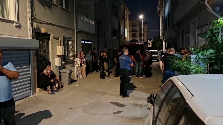 Bursa’da 8 aylık hamile kadının ölümünün ardındaki şok gerçek Bursa’nın Nilüfer ilçesinde Sudan doğumlu Ekram Hassan Adam Khalil (35)